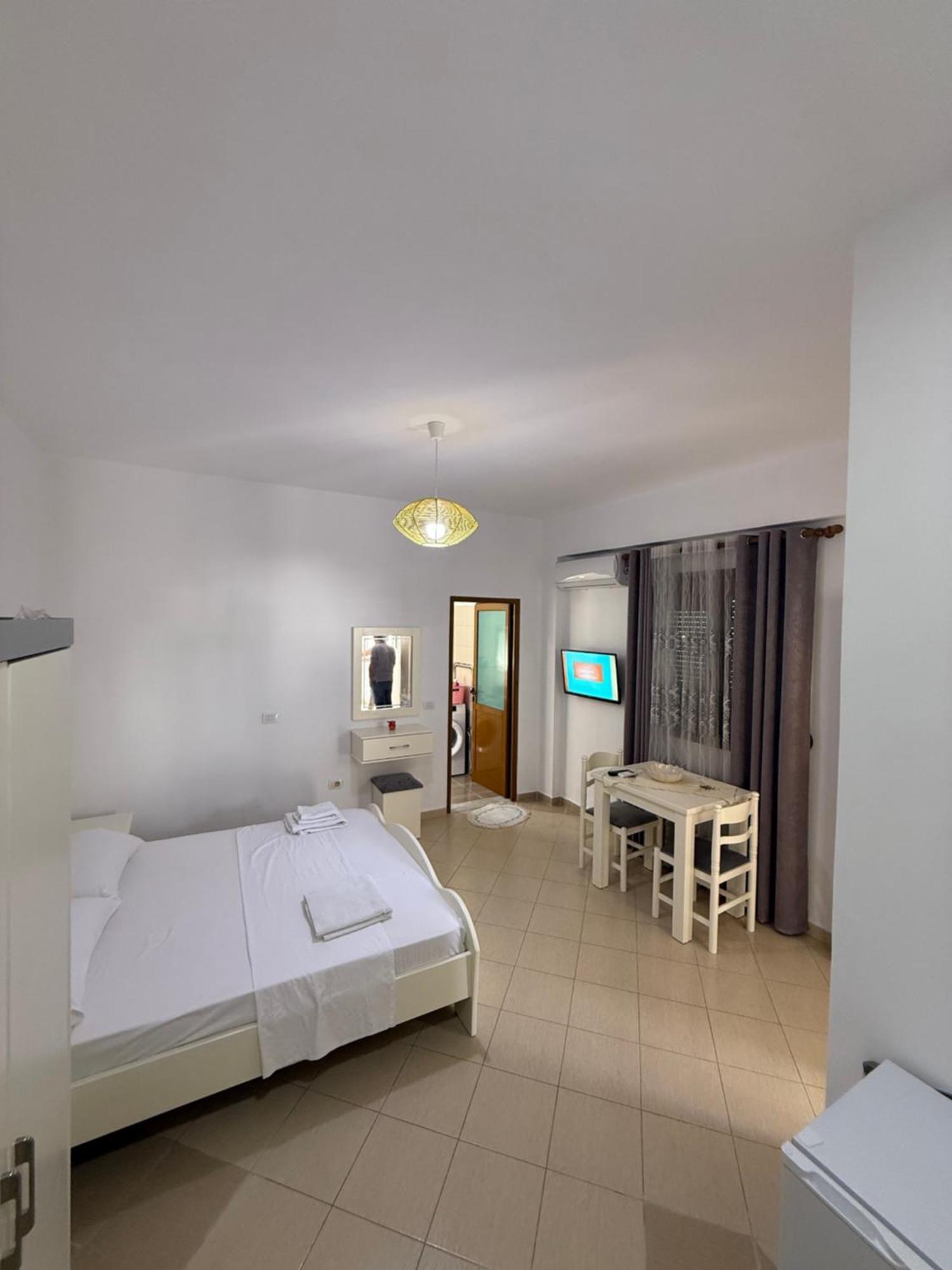 Amar Apartments Sarande Ngoại thất bức ảnh
